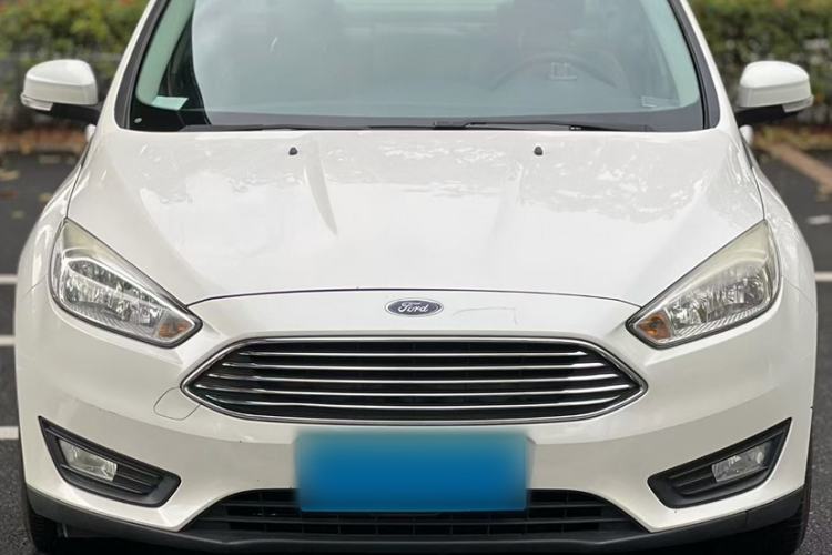 Used Ford Focus 2015 Sedan 1.6L Automatic Comfort Model Exterior 4