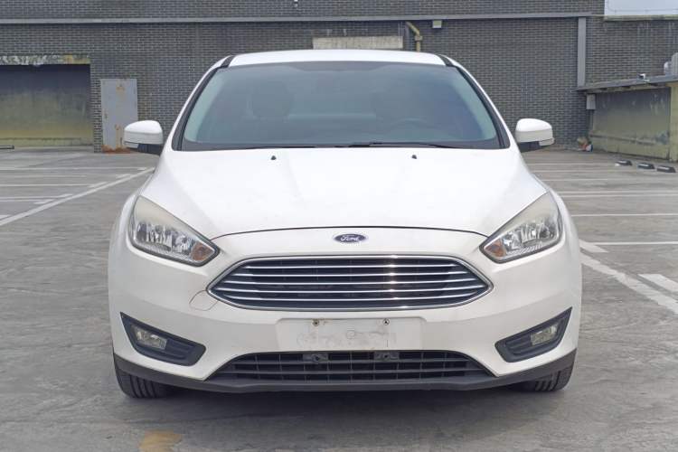 Used Ford Focus 2015 Sedan 1.6L Manual Comfort Model Exterior 5