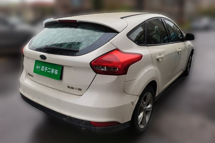 Used Ford Focus 2015 Hatchback 1.6L Automatic Comfort Model Exterior 5