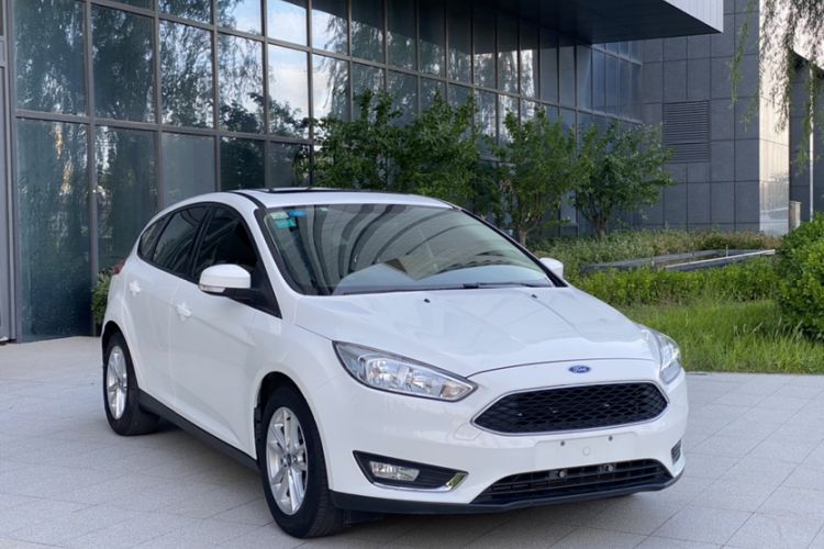 Used Ford Focus 2015 Hatchback 1.6L Manual Fashion Edition Exterior 6