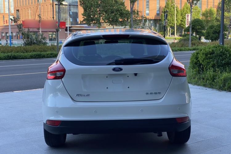 Used Ford Focus 2015 Hatchback 1.6L Manual Fashion Edition Exterior 7