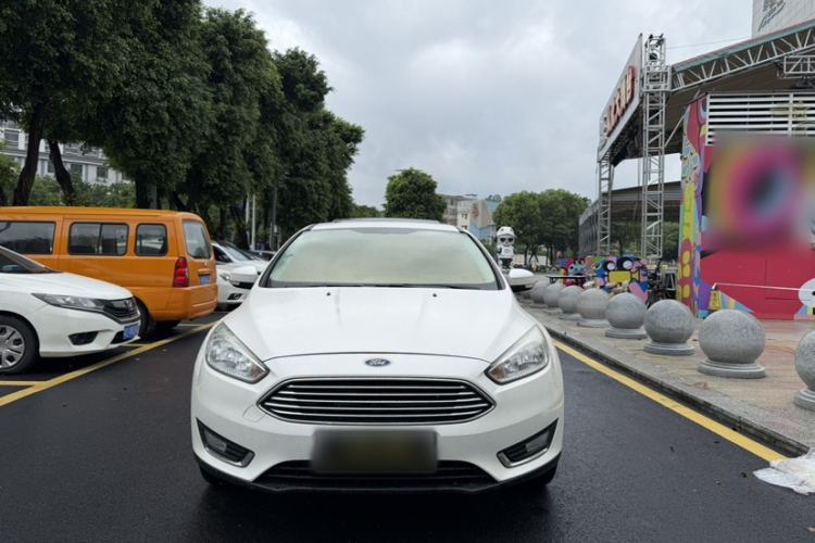Used Ford Focus 2015 Sedan 1.6L Automatic Trend Model Exterior 7