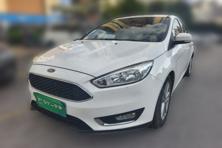 Used Ford Focus 2015 Hatchback 1.6L Automatic Fashion Edition Guazi used car, China used car export, Used car for sale, Used Ford cars, Cheapest cars for sale