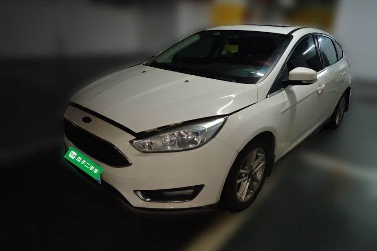 Used Ford Focus 2015 Hatchback EcoBoost 180 Automatic Elite Model Guazi used car, China used car export, Used car for sale, Used cars, Cheapest cars for sale