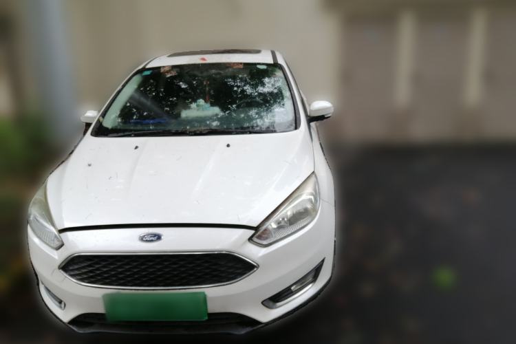 Used Ford Focus 2015 Hatchback EcoBoost 125 Automatic Supreme Style Edition Front