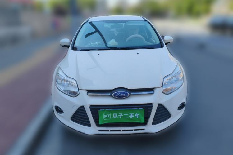 Used Ford Focus 2015 Sedan 1.6L Manual Comfort Model Front