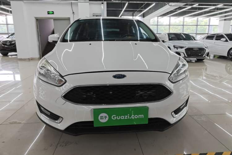 Used Ford Focus 2015 Hatchback 1.6L Automatic Fashion Edition Front