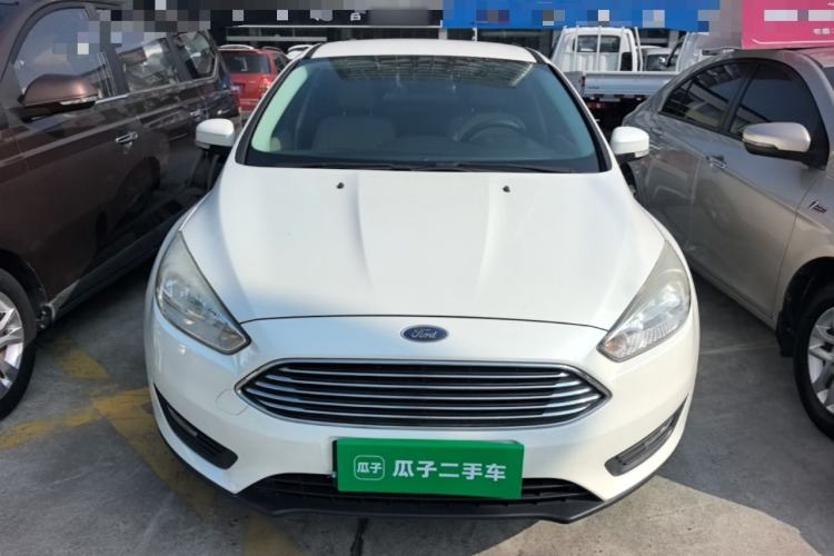 Used Ford Focus 2015 Sedan 1.6L Manual Comfort Model Front