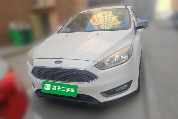 Used Ford Focus 2015 Hatchback EcoBoost 125 Automatic Supreme Style Edition Front