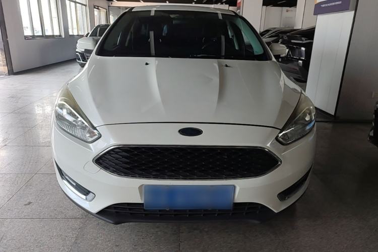 Used Ford Focus 2015 Hatchback 1.6L Automatic Fashion Edition Front