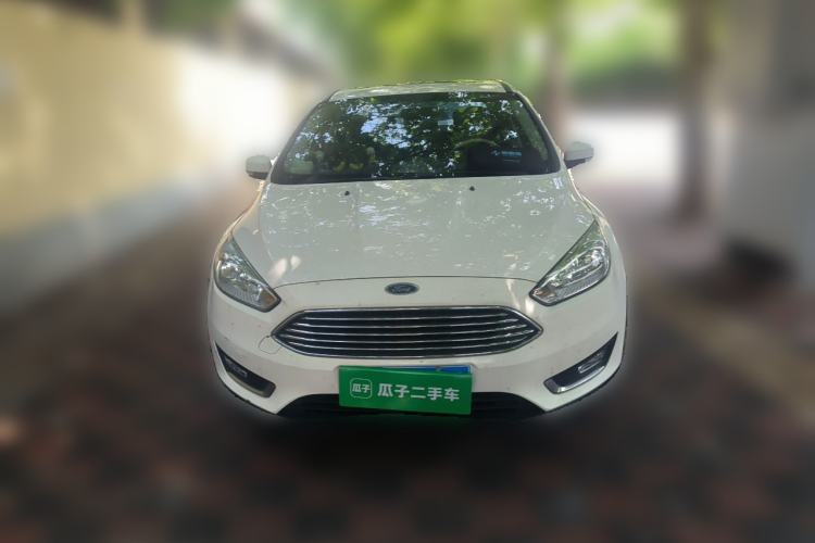 Used Ford Focus 2015 Sedan EcoBoost 125 Manual – Ultra-Style Edition Front