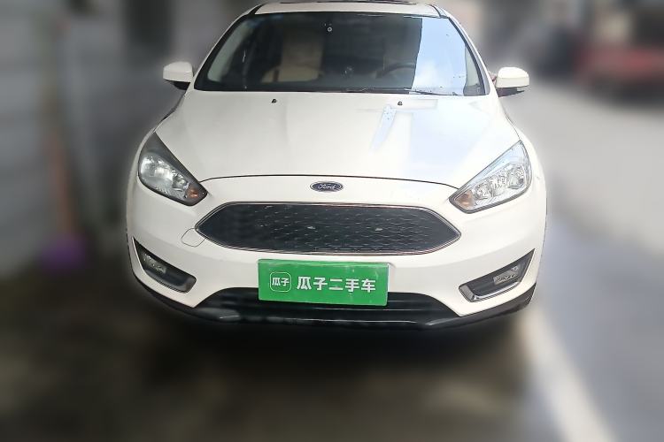 Used Ford Focus 2015 Hatchback 1.6L Manual Fashion Edition Front