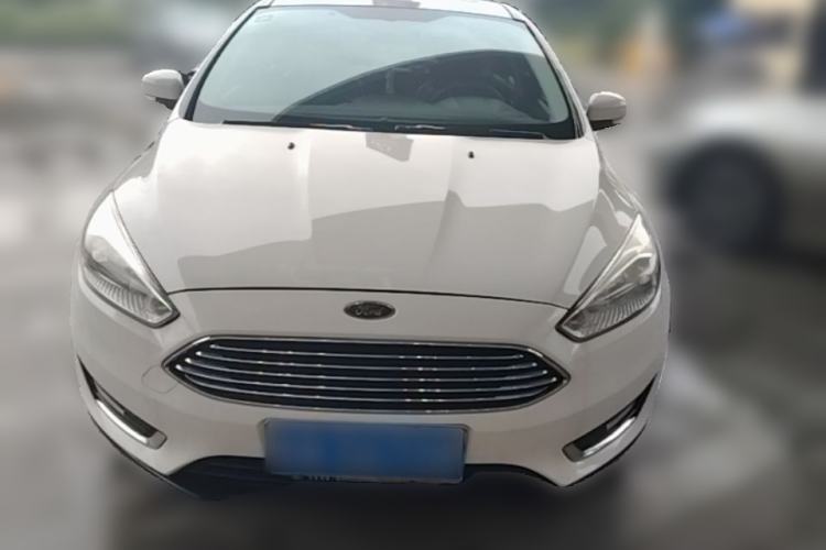 Used Ford Focus 2015 Sedan 1.6L Manual Fashion Edition Front