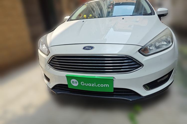 Used Ford Focus 2015 Sedan EcoBoost 125 Automatic Supreme Style Edition Front