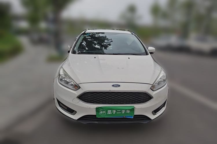 Used Ford Focus 2015 Hatchback EcoBoost 125 Automatic Supreme Style Edition Front
