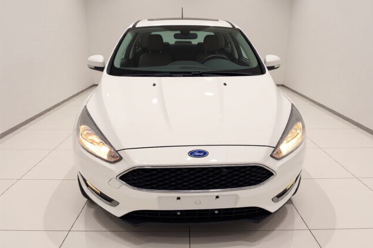 Used Ford Focus 2015 Hatchback 1.6L Automatic Fashion Edition Front