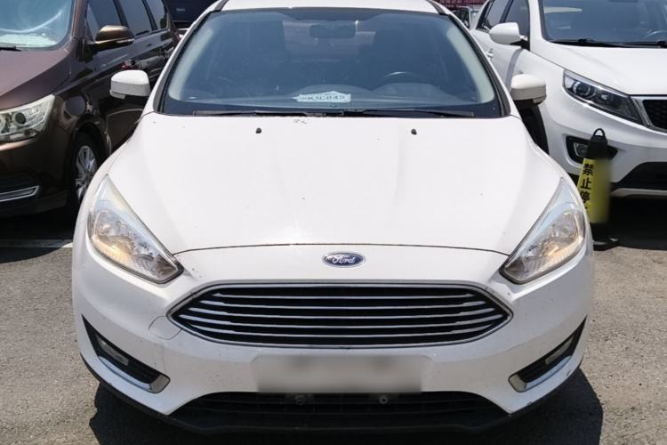 Used Ford Focus 2015 Sedan EcoBoost 125 Automatic Supreme Style Edition Front