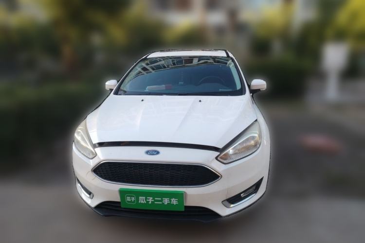 Used Ford Focus 2015 Hatchback 1.6L Manual Fashion Edition Front