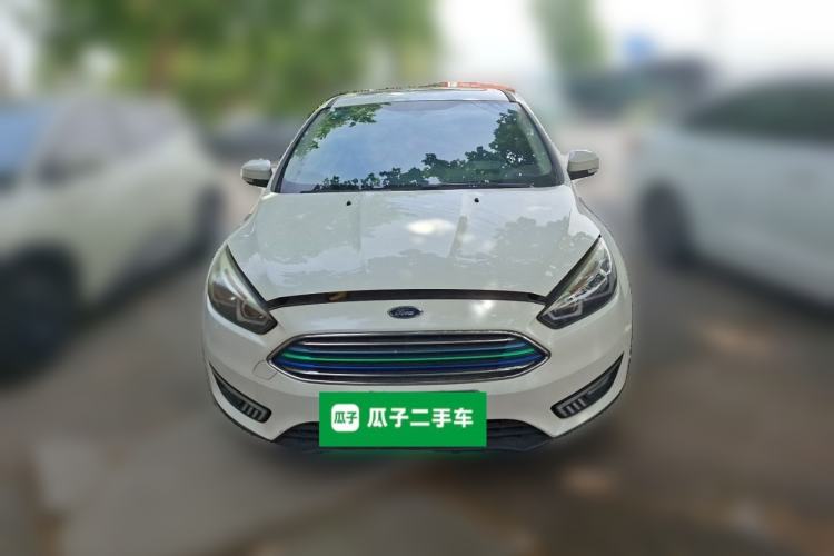 Used Ford Focus 2015 Sedan EcoBoost 125 Automatic Supreme Style Edition Front