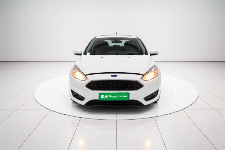 Used Ford Focus 2015 Hatchback 1.6L Automatic Fashion Edition Front