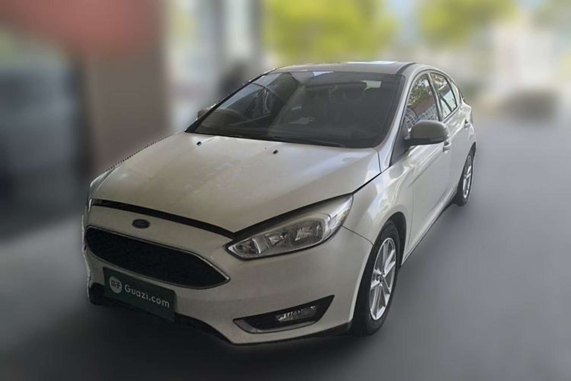 Used Ford Focus 2015 Hatchback EcoBoost 125 Automatic Supreme Style Edition Front Left 45 Deg