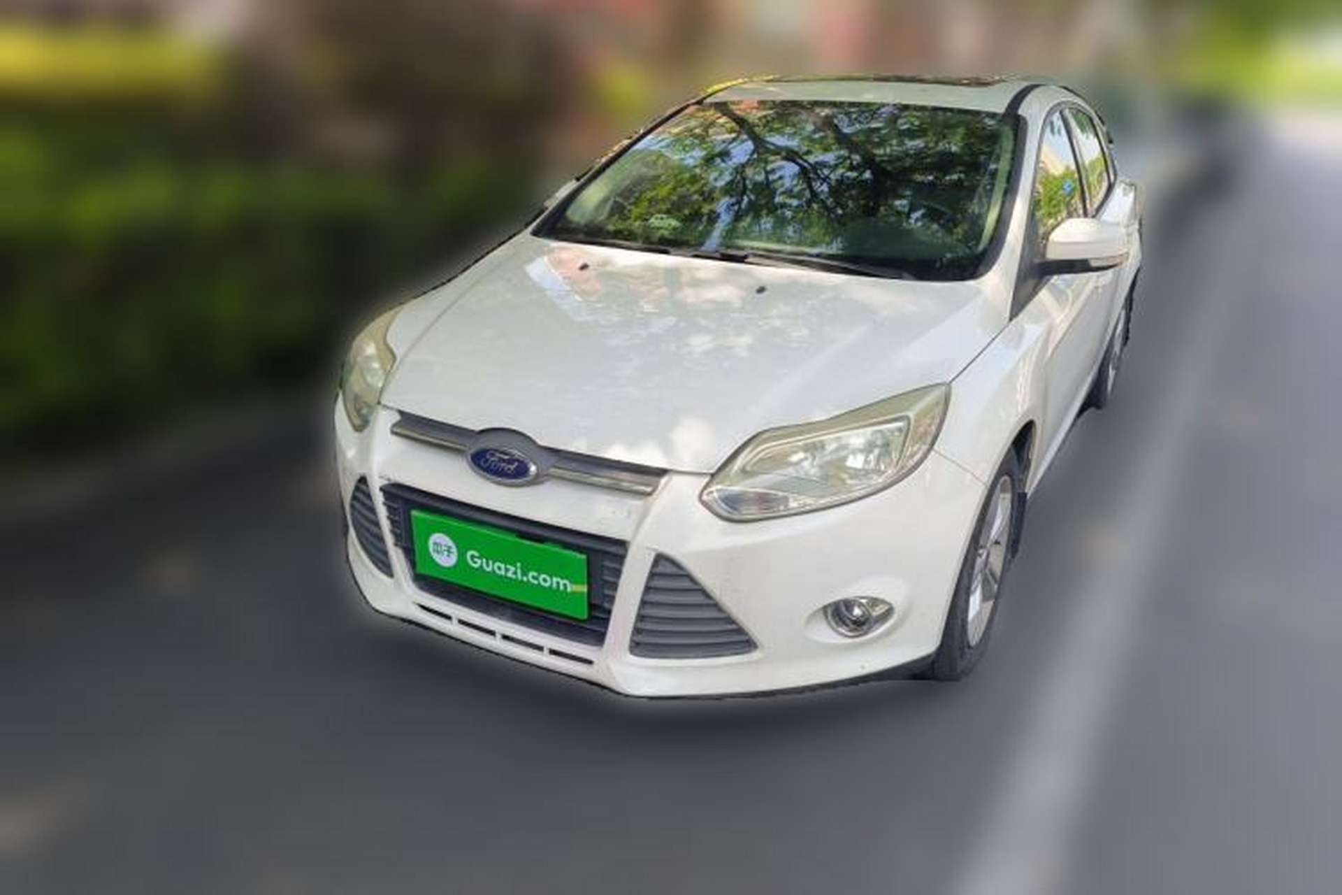 Used Ford Focus 2015 Hatchback 1.6L Automatic Fashion Edition Front Left 45 Deg