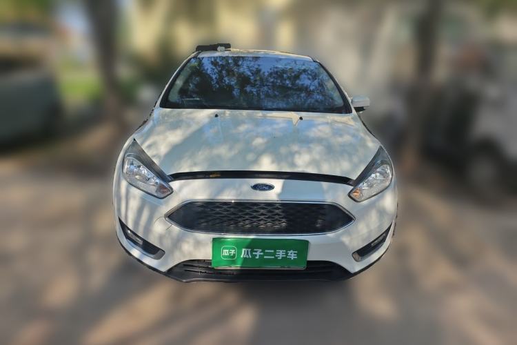 Used Ford Focus 2015 Hatchback EcoBoost 125 Automatic Supreme Style Edition Front