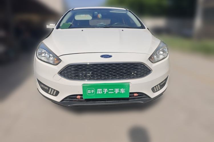 Used Ford Focus 2015 Hatchback 1.6L Manual Fashion Edition Front