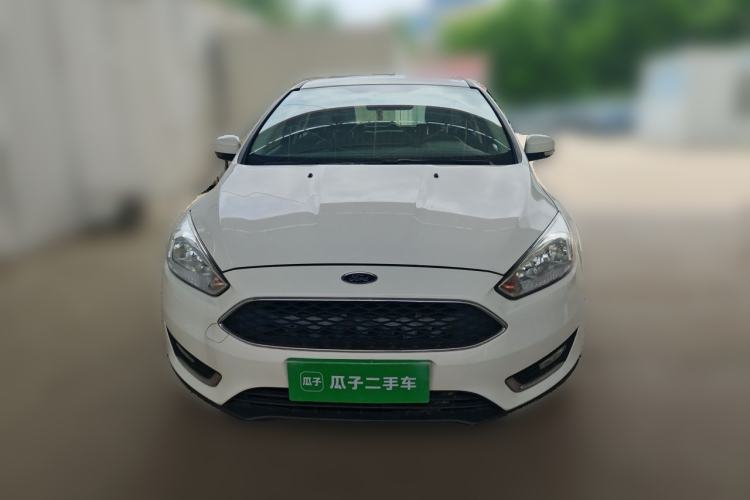 Used Ford Focus 2015 Hatchback 1.6L Automatic Fashion Edition Front