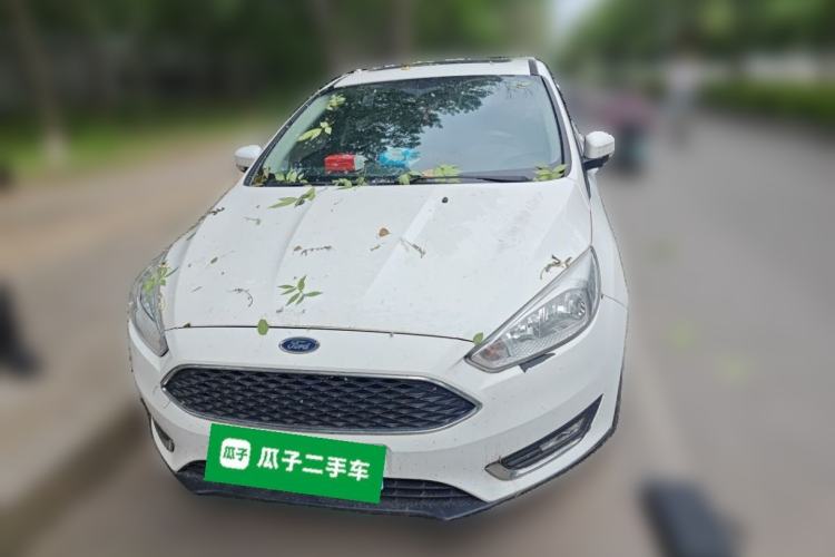 Used Ford Focus 2015 Hatchback EcoBoost 125 Automatic Supreme Style Edition Front