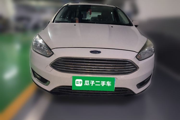 Used Ford Focus 2015 Sedan 1.6L Manual Fashion Edition Front