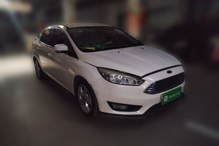 Used Ford Focus 2015 Sedan 1.6L Automatic Comfort Model Front Right 45 Deg