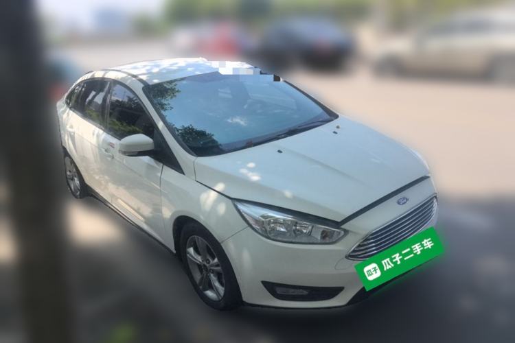 Used Ford Focus 2015 Sedan 1.6L Automatic Comfort Model Front Right 45 Deg