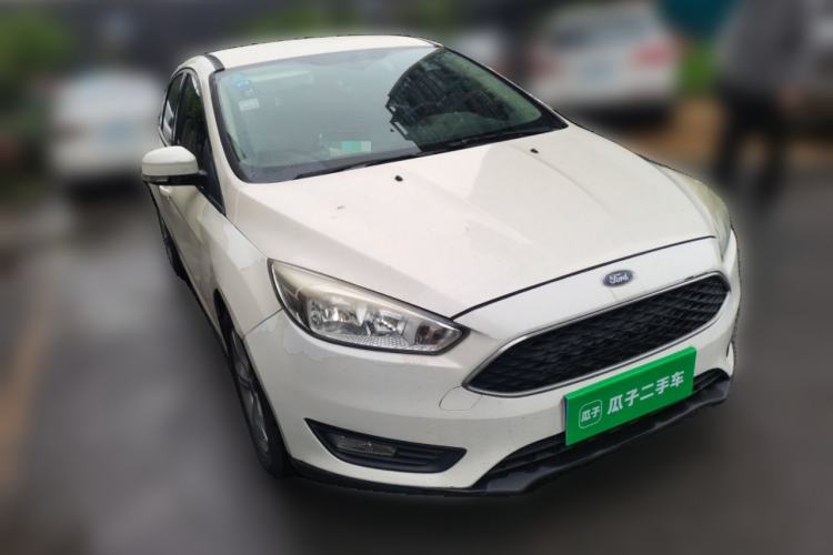 Used Ford Focus 2015 Hatchback 1.6L Automatic Comfort Model Front Right 45 Deg