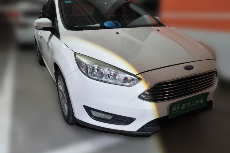 Used Ford Focus 2015 Sedan 1.6L Automatic Comfort Model Front Right 45 Deg