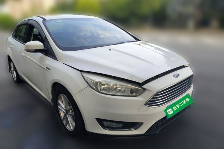 Used Ford Focus 2015 Sedan 1.6L Automatic Trend Model Front Right 45 Deg
