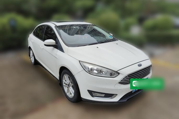 Used Ford Focus 2015 Sedan 1.6L Automatic Trend Model Front Right 45 Deg
