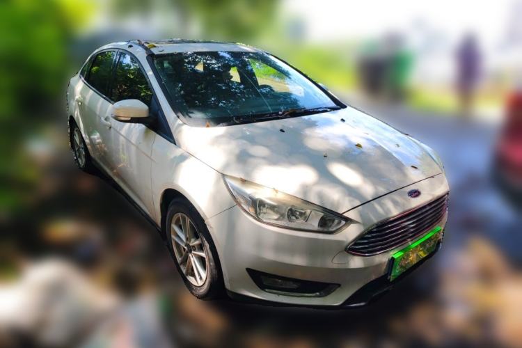 Used Ford Focus 2015 Sedan 1.6L Automatic Trend Model Front Right 45 Deg