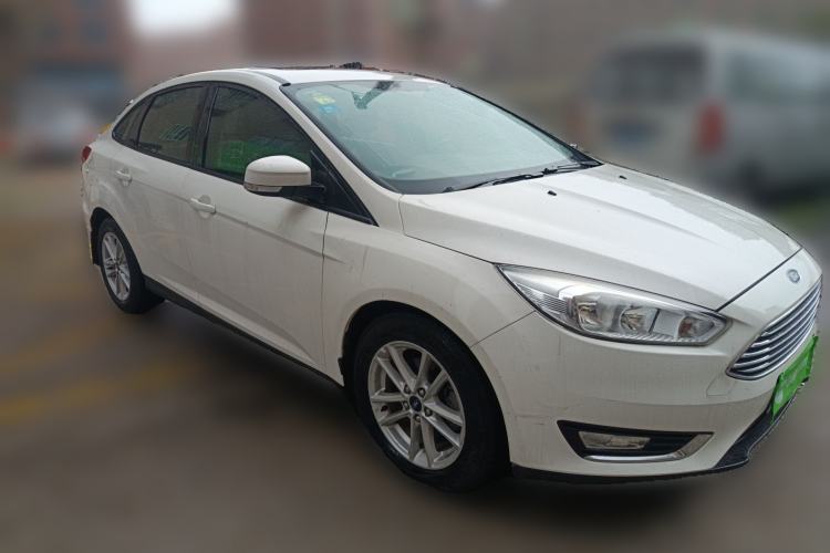 Used Ford Focus 2015 Sedan 1.6L Automatic Trend Model Front Right 45 Deg