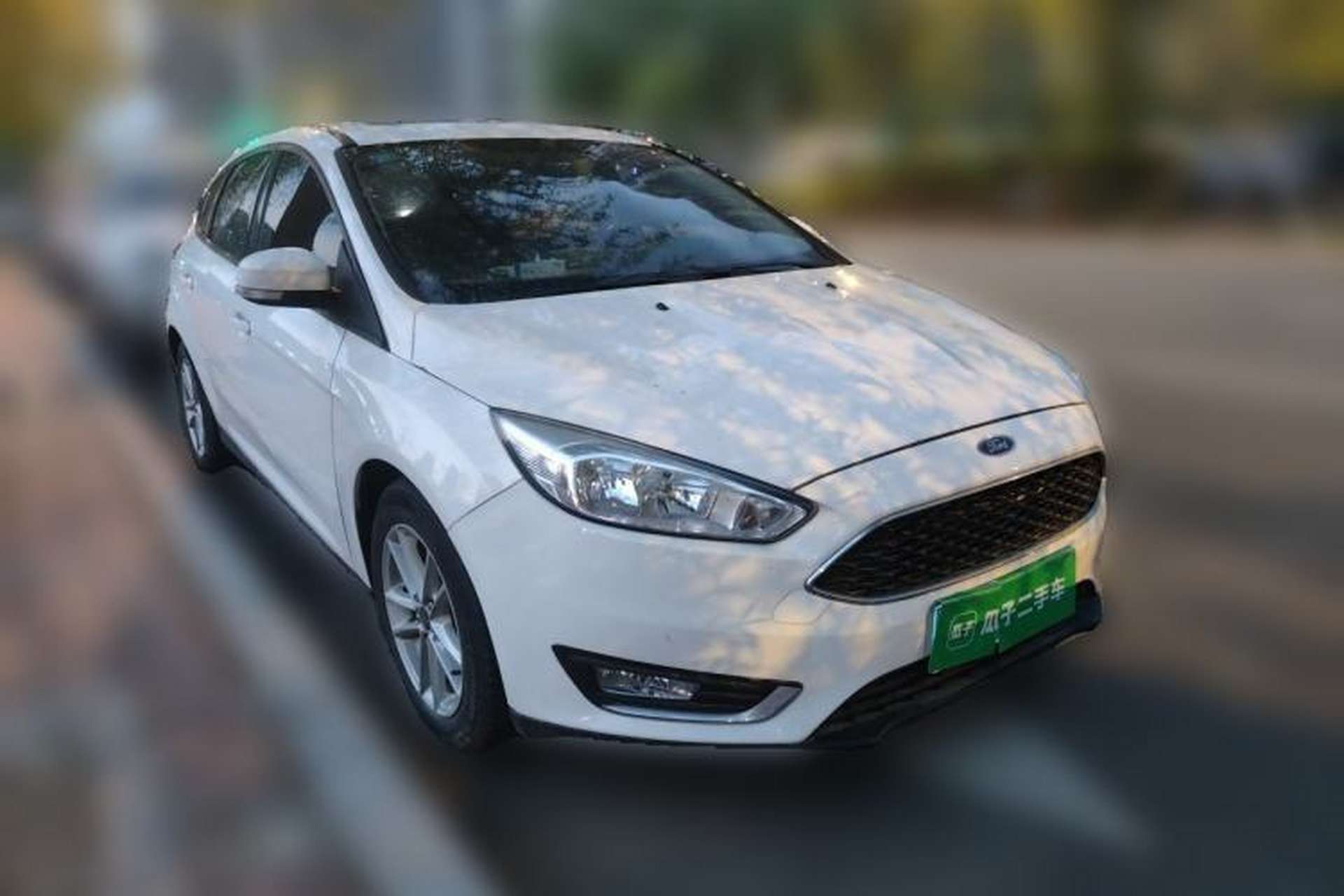Used Ford Focus 2015 Hatchback 1.6L Automatic Fashion Edition Front Right 45 Deg