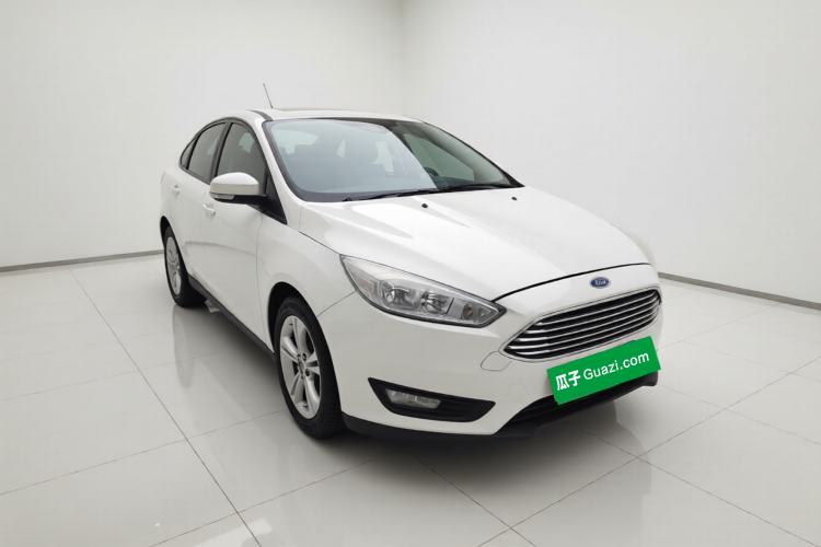 Used Ford Focus 2015 Sedan 1.6L Automatic Comfort Model Front Right 45 Deg