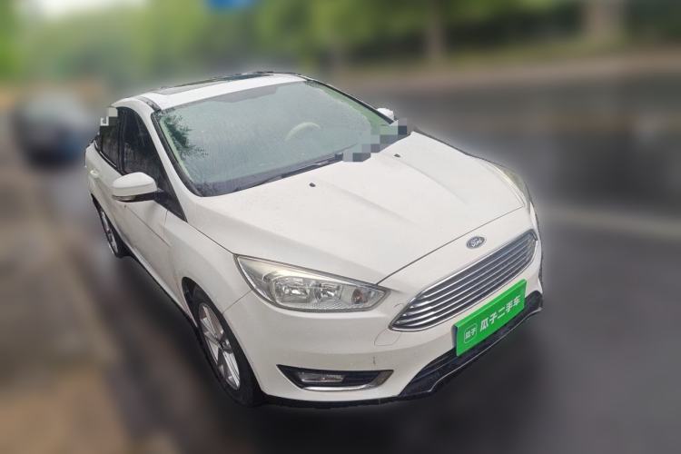 Used Ford Focus 2015 Sedan 1.6L Automatic Trend Model Front Right 45 Deg