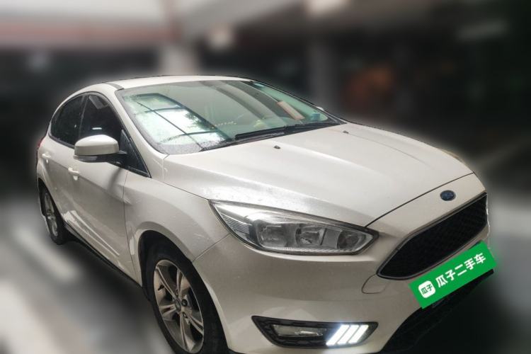 Used Ford Focus 2015 Hatchback 1.6L Automatic Comfort Model Front Right 45 Deg