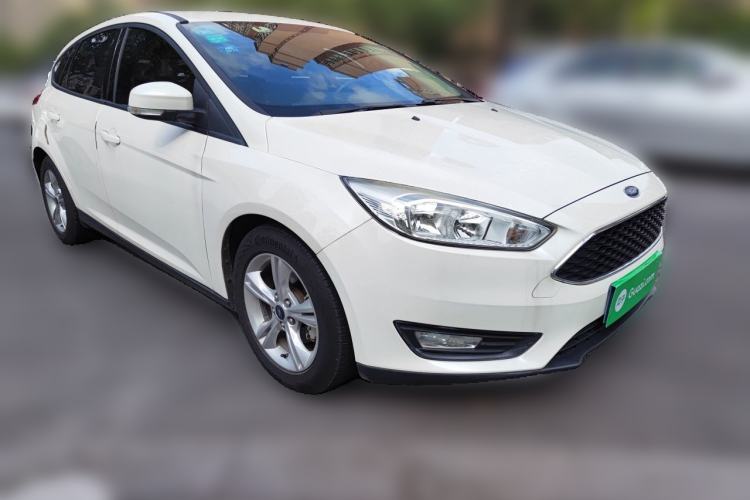 Used Ford Focus 2015 Hatchback 1.6L Automatic Comfort Model Front Right 45 Deg
