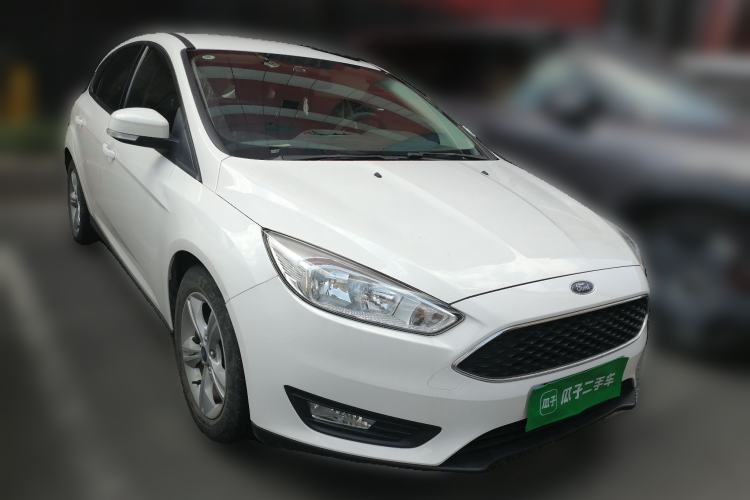 Used Ford Focus 2015 Hatchback 1.6L Automatic Comfort Model Front Right 45 Deg