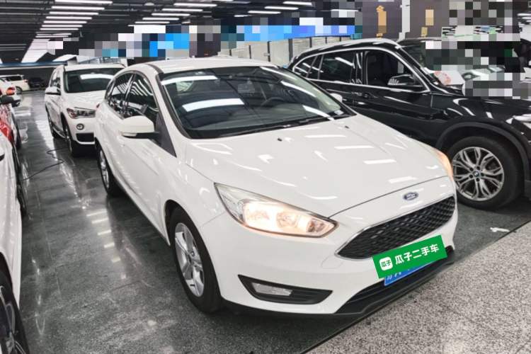 Used Ford Focus 2015 Hatchback 1.6L Automatic Comfort Model Front Right 45 Deg