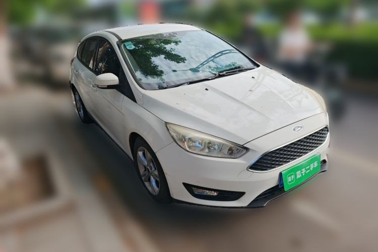 Used Ford Focus 2015 Hatchback 1.6L Automatic Comfort Model Front Right 45 Deg