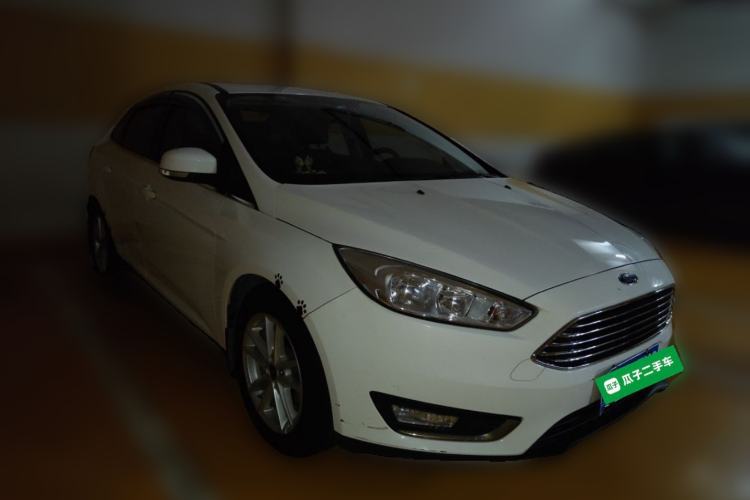 Used Ford Focus 2015 Sedan EcoBoost 180 Automatic Elite Model Front Right 45 Deg