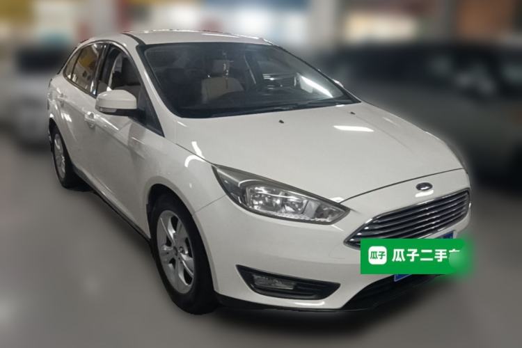 Used Ford Focus 2015 Sedan 1.6L Automatic Comfort Model Front Right 45 Deg