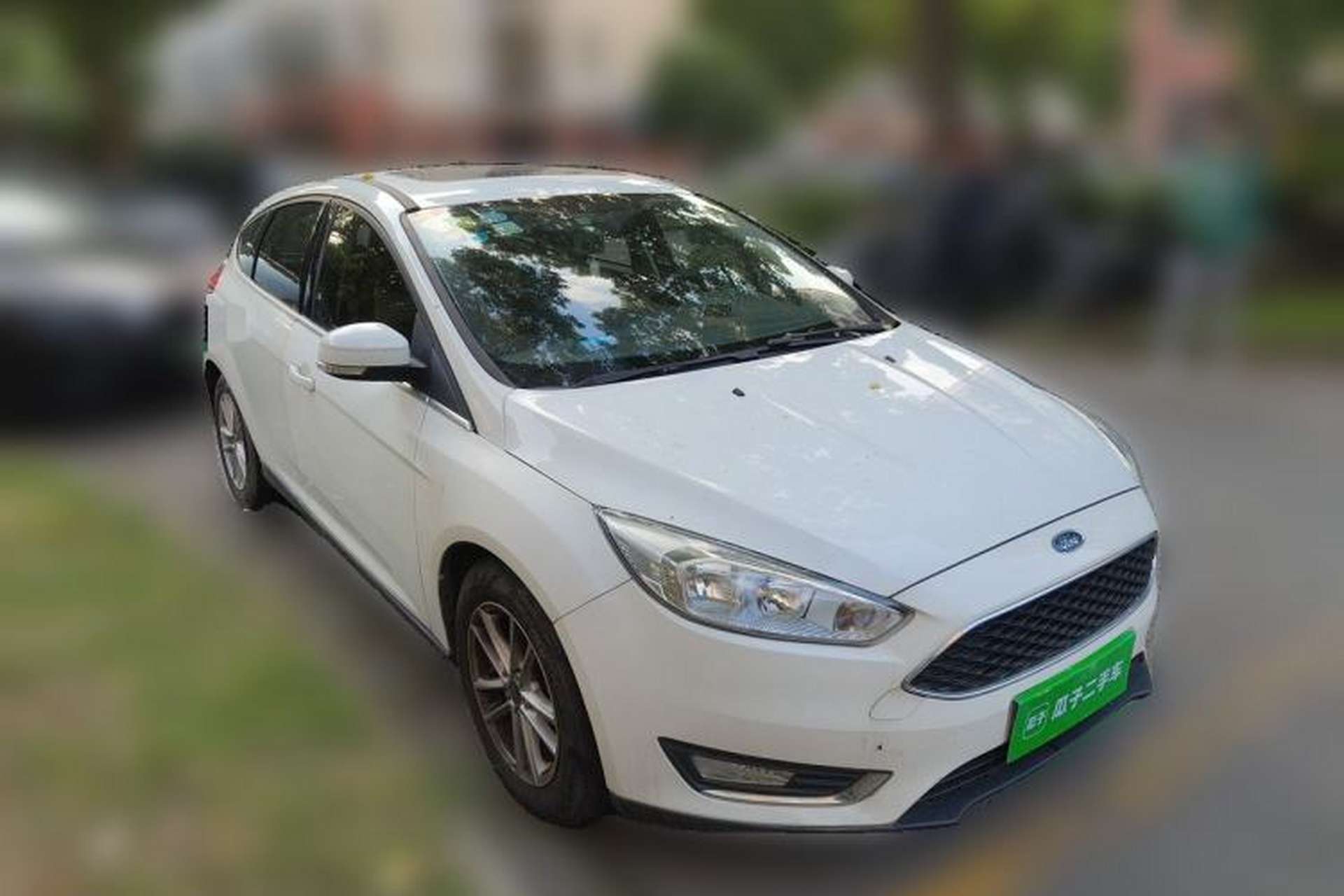 Used Ford Focus 2015 Hatchback EcoBoost 180 Automatic Elite Model Front Right 45 Deg